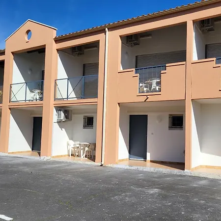 Apartamento Les Naiades 2 Avec Place Parking Privee Incluse Climatisation Wifi Grande Terrasse Ideal Pour Cure Thermale Balaruc-les-Bains